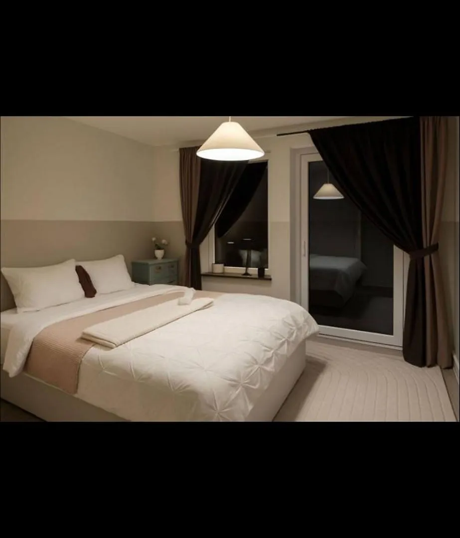 Sunny Stay In Top Floor Room Stockholm 0*,  Zweden